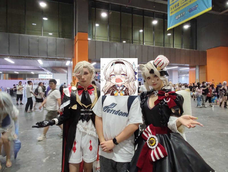 #日常 #漫展 #萤火虫 日常社恐，萤火虫体量太小了，下次试试去BW（相机忘带了，手机凑合着拍的）#日常 #漫展 #萤火虫 日常社恐，萤火虫体量太小了，下次试试去BW（相机忘带了，手机凑合着拍的）