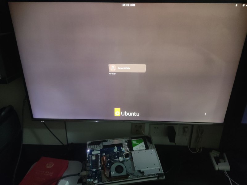 #杂 进行一个电池（鼓包）的拆#杂 进行一个电池（鼓包）的拆