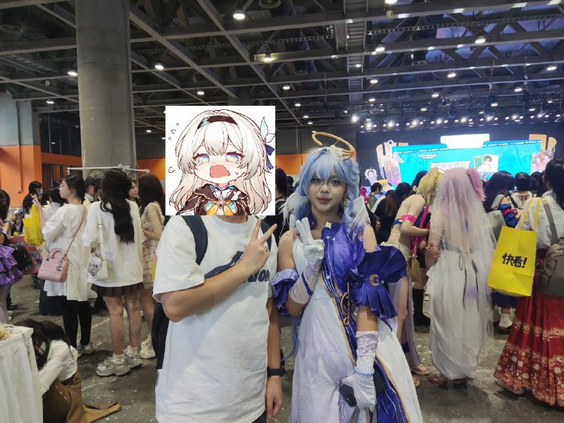 #日常 #漫展 #萤火虫 日常社恐，萤火虫体量太小了，下次试试去BW（相机忘带了，手机凑合着拍的）#日常 #漫展 #萤火虫 日常社恐，萤火虫体量太小了，下次试试去BW（相机忘带了，手机凑合着拍的）