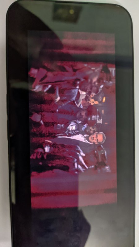 Nothing Phone (2a)陷“屏幕门”：多重缺陷引用户不满Nothing Phone (2a) 近期被曝出严重的屏幕显示问题